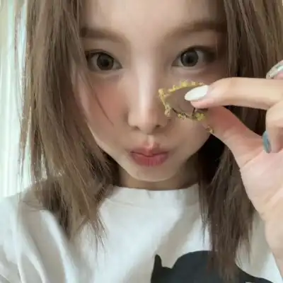 唐依童
